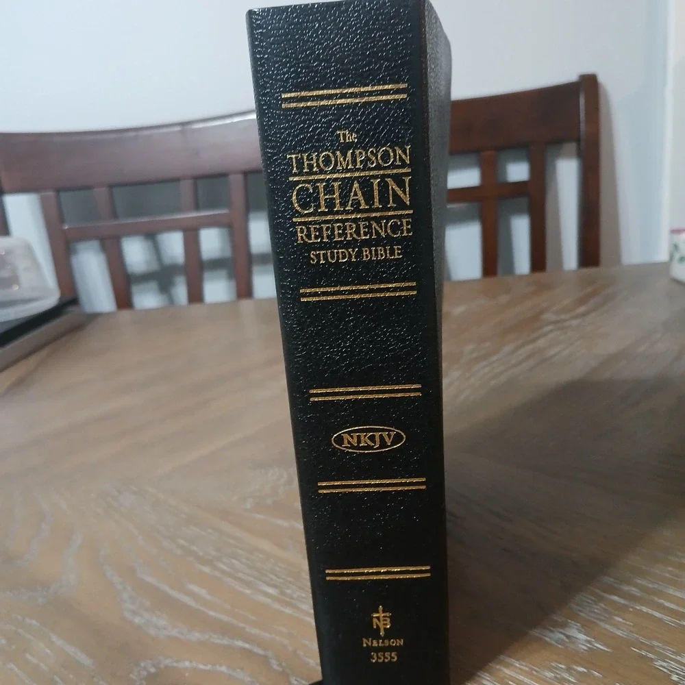 The Thompson Chain Reference Study Bible  NKJV Thumbed Index Black Bonded...